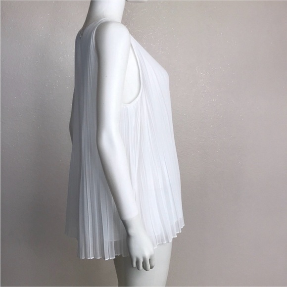 Halogen medium white cleated sleeveless top - Picture 5 of 14